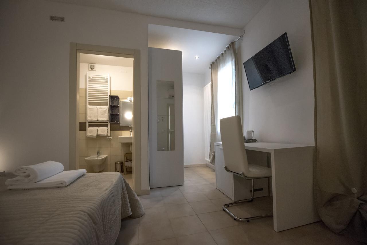 Venice Guest House B&B สปิเนอา ภายนอก รูปภาพ