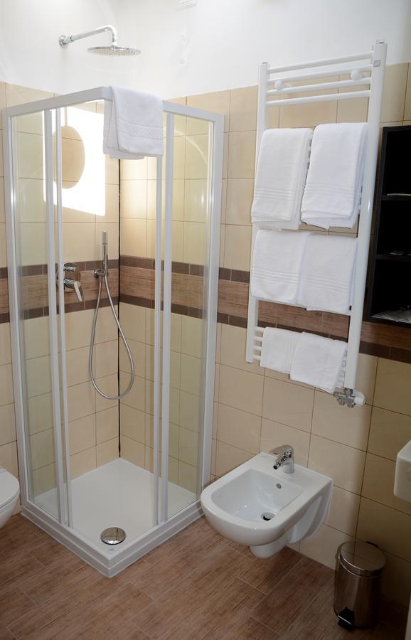 Venice Guest House B&B สปิเนอา ภายนอก รูปภาพ