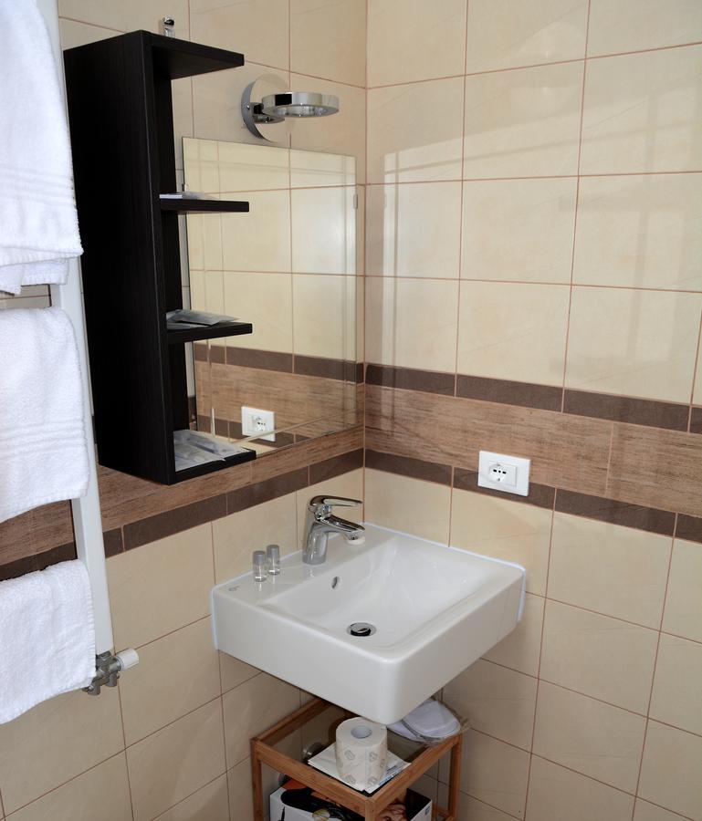 Venice Guest House B&B สปิเนอา ภายนอก รูปภาพ